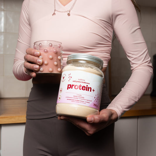 Odżywka białkowa Protein+ o smaku białej czekolady z liofilizowaną truskawką Pasieka Sadowskich